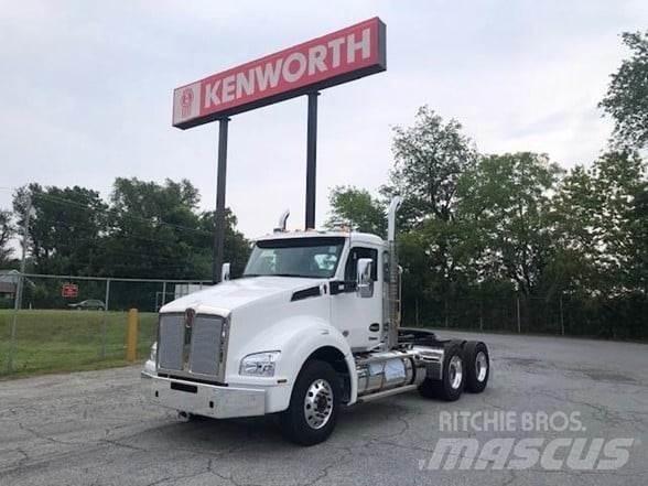 Kenworth T880 Autotractoare