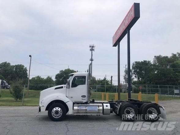 Kenworth T880 Autotractoare