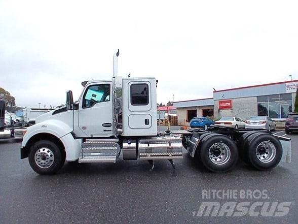 Kenworth T880 Autotractoare