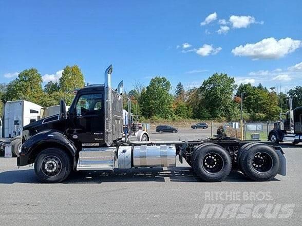 Kenworth T880 Autotractoare