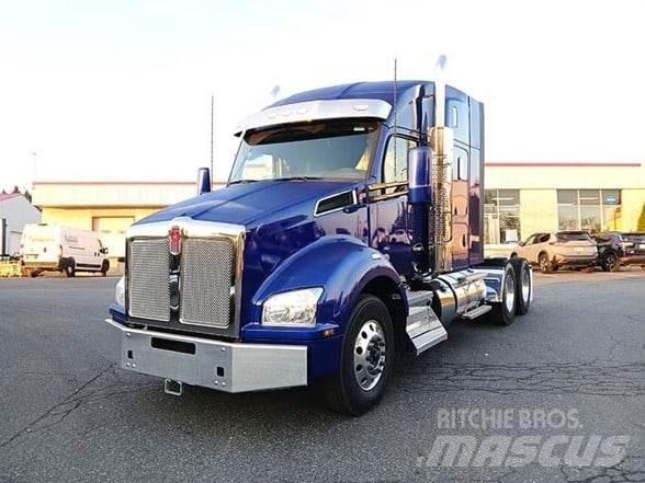Kenworth T880 Autotractoare
