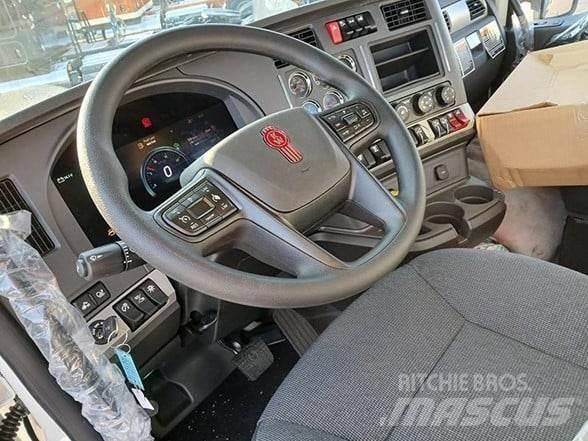 Kenworth T880 Autotractoare