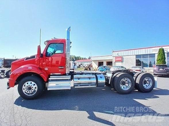 Kenworth T880 Autotractoare