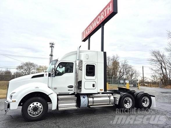 Kenworth T880 Autotractoare