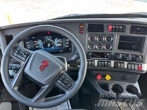 Kenworth T880 Autobasculanta