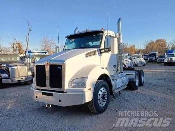 Kenworth T880 Autotractoare