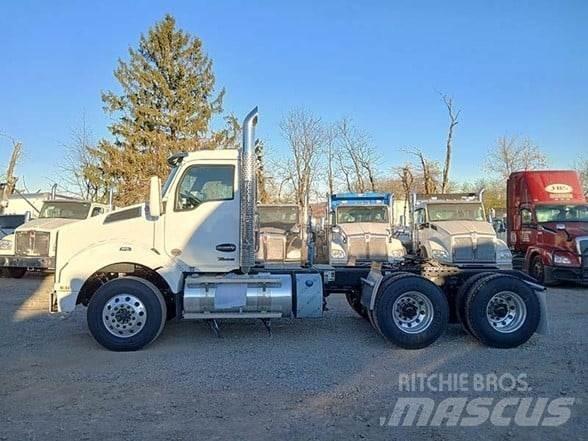 Kenworth T880 Autotractoare