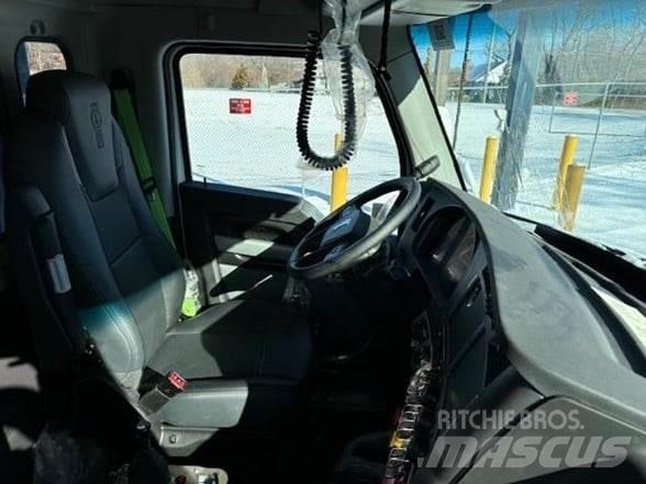 Kenworth T880 Autobasculanta