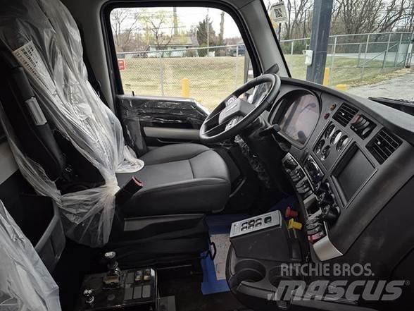 Kenworth T880 Autobasculanta
