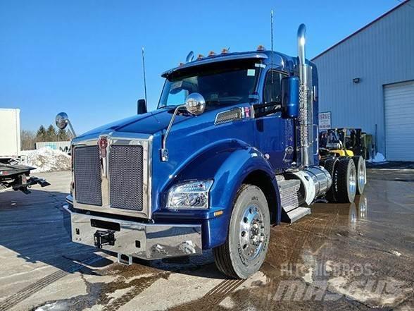 Kenworth T880 Autotractoare