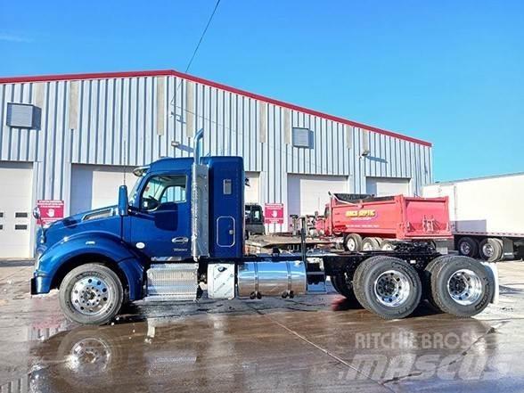 Kenworth T880 Autotractoare