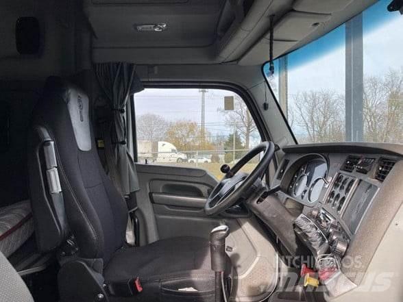 Kenworth T880 Autotractoare