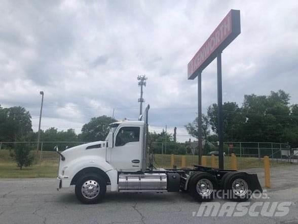 Kenworth T880 Autotractoare
