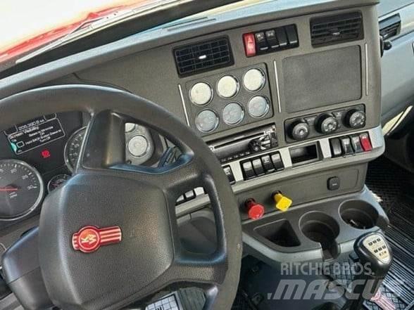 Kenworth T880 Autotractoare