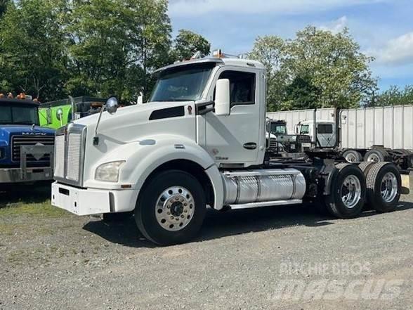 Kenworth T880 Autotractoare