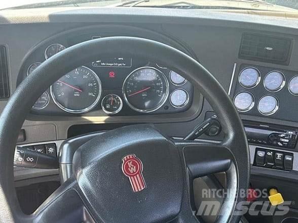 Kenworth T880 Autotractoare