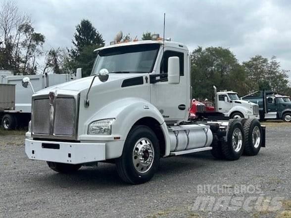 Kenworth T880 Autotractoare