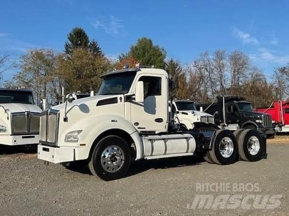 Kenworth T880 Autotractoare