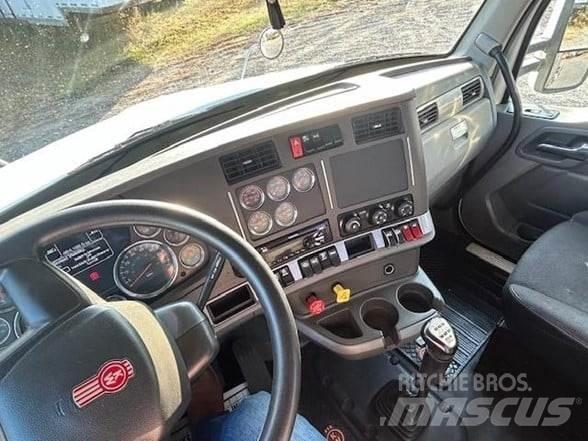Kenworth T880 Autotractoare