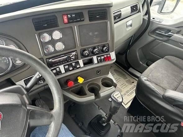 Kenworth T880 Autotractoare