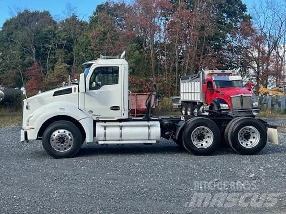 Kenworth T880 Autotractoare