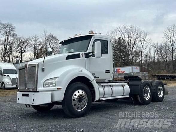 Kenworth T880 Autotractoare