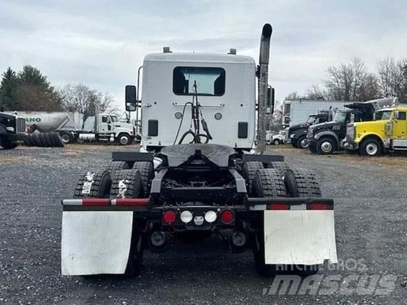 Kenworth T880 Autotractoare