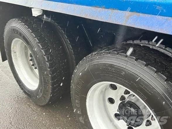 Kenworth T880 Autobasculanta