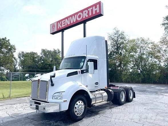 Kenworth T880 Autotractoare
