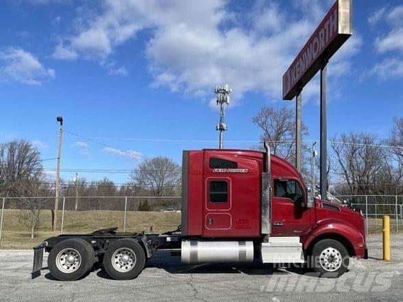 Kenworth T880 Autotractoare