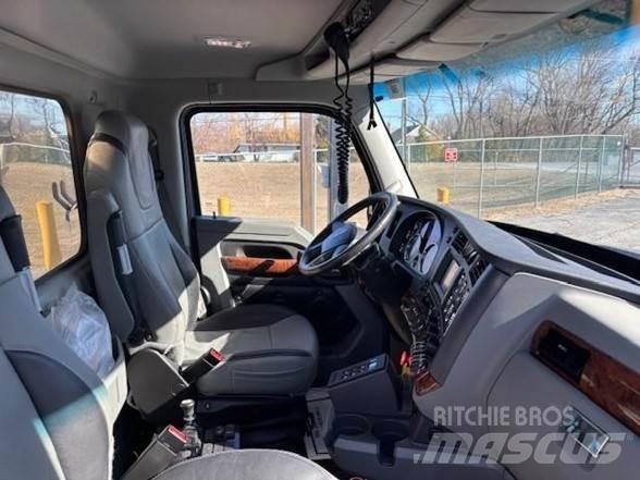 Kenworth T880 Autobasculanta