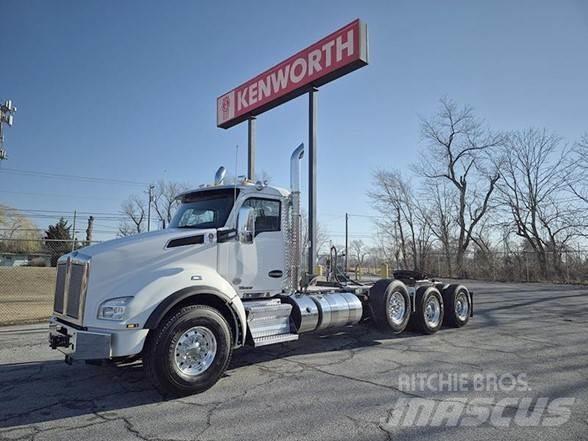 Kenworth T880 Autotractoare