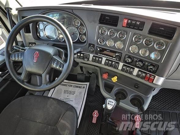 Kenworth T880 Autotractoare