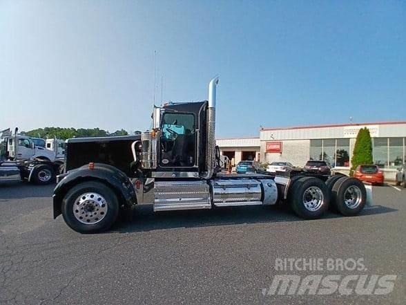 Kenworth W900L Autotractoare