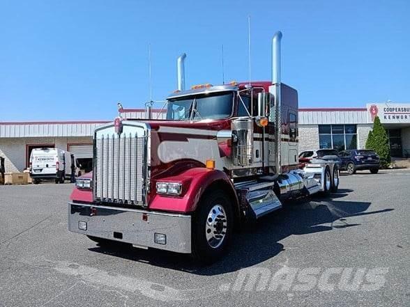 Kenworth W900L Autotractoare