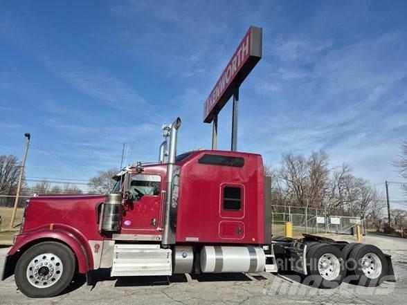 Kenworth W900L Autotractoare