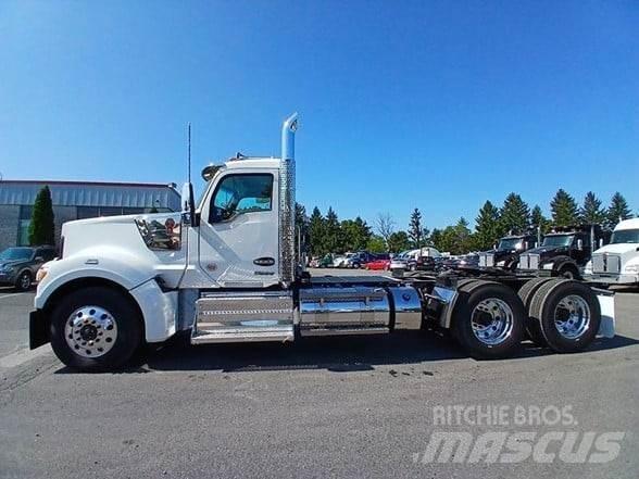 Kenworth W990 Autotractoare