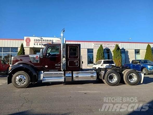 Kenworth W990 Autotractoare