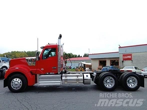 Kenworth W990 Autotractoare