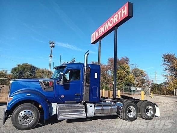 Kenworth W990 Autotractoare