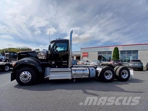 Kenworth W990 Autotractoare