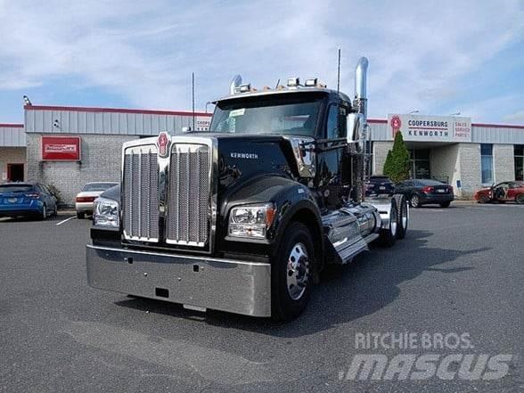 Kenworth W990 Autotractoare