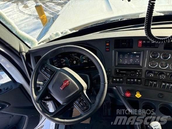 Kenworth W990 Autobasculanta