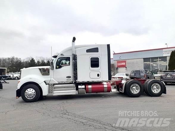 Kenworth W990 Autotractoare