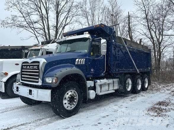 Mack GRANITE 64FR Autobasculanta