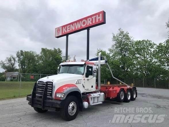 Mack GRANITE GU713 Camion de deseuri