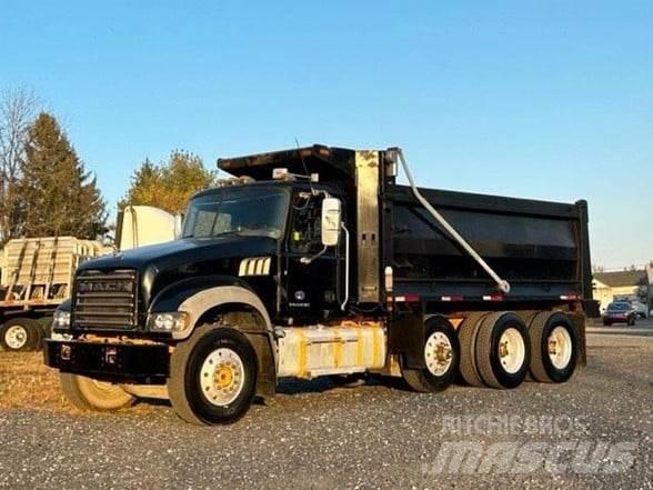 Mack GRANITE GU713 Autobasculanta