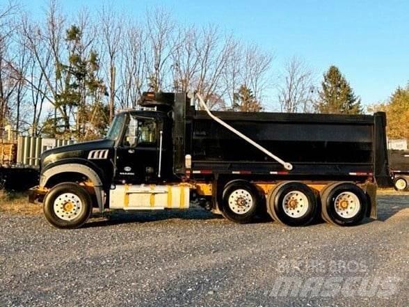 Mack GRANITE GU713 Autobasculanta