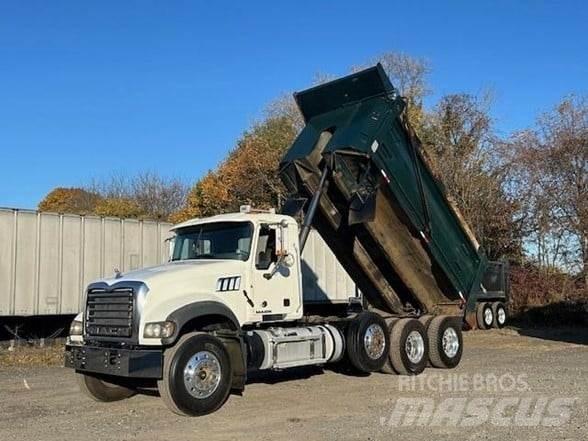 Mack GRANITE GU713 Autobasculanta