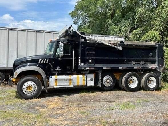 Mack GRANITE GU713 Autobasculanta